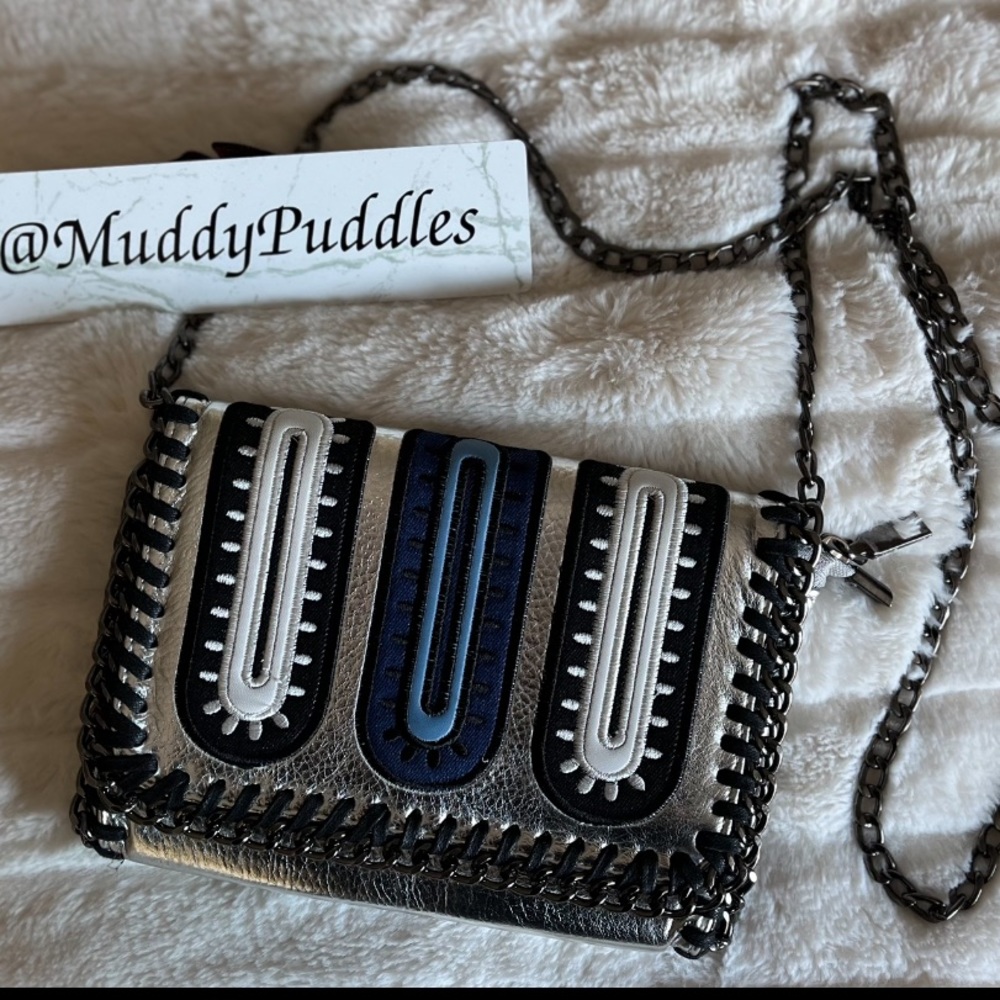 Silver cross body chain bag - Picture 2 of 5